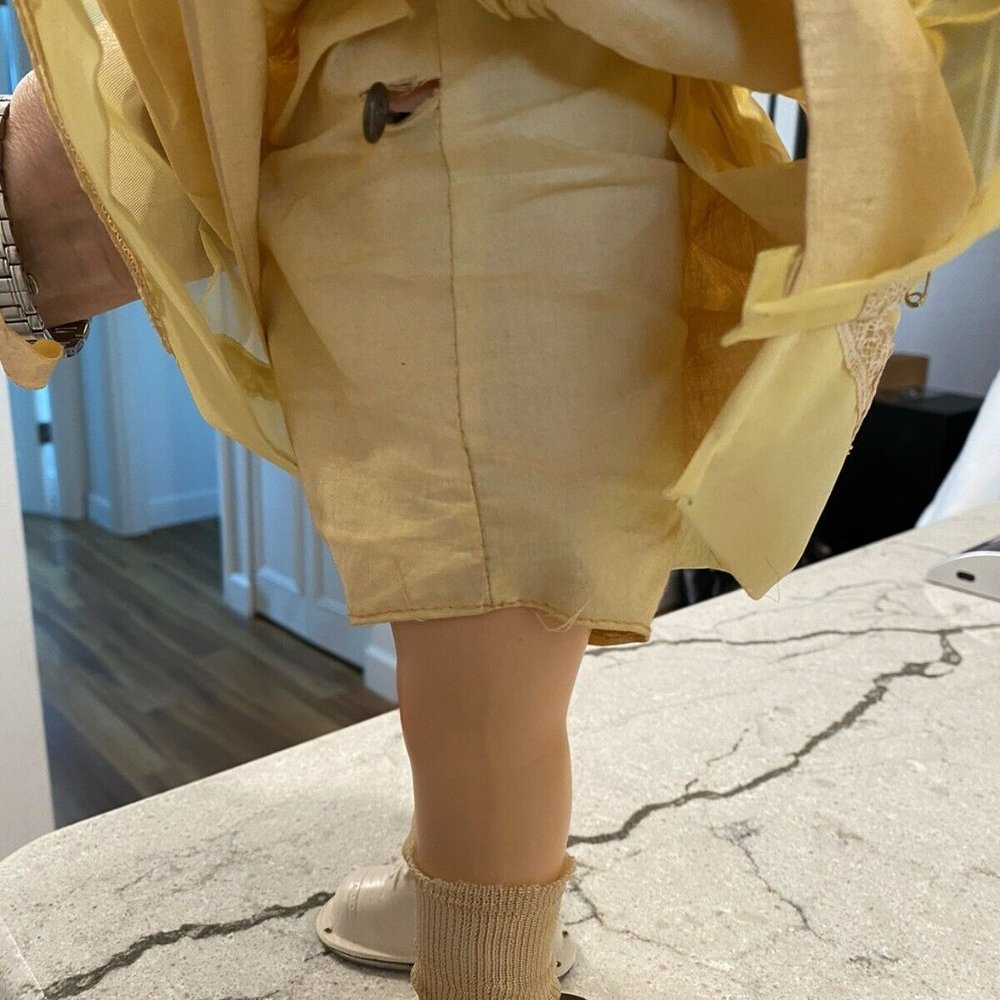 Wanda the Walking Doll - 1950's - Pristine condition in Original box - Picture 10 of 12